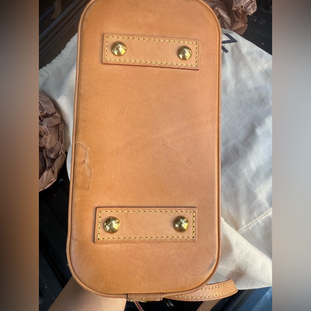 Louis Vuitton Alma BB - Picture 8 of 8